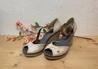 Tommy Hilfiger Wedges Keilsandaletten weiß Gr.38 Sommer Hessen - Mörfelden-Walldorf Vorschau