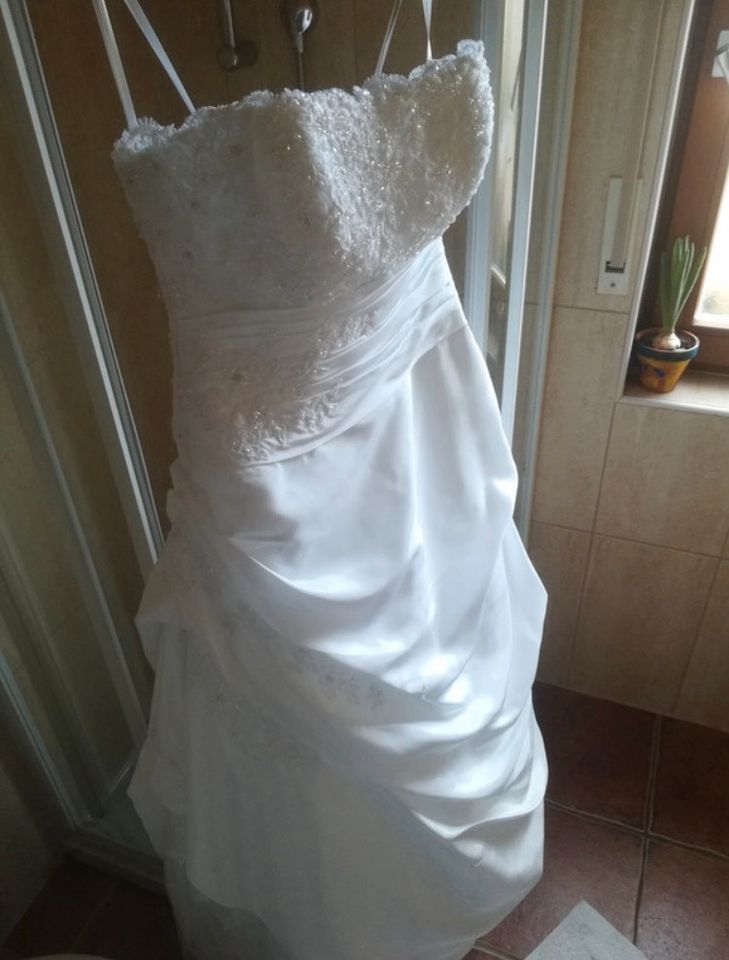 Brautkleid/Hochzeitskleid in Wachtberg