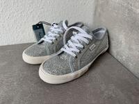 Pepe Jeans Sneaker, silber glitzer flach NEU Größe 40 Nordrhein-Westfalen - Dorsten Vorschau
