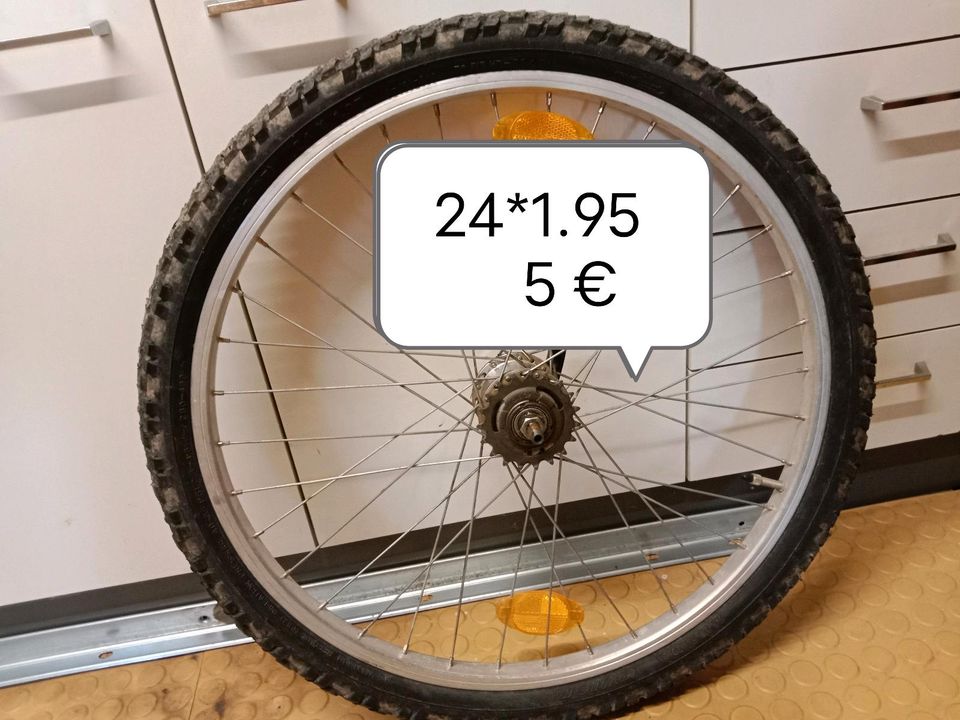 Fahrradteile & Rad (24*1.95) in Pforzheim