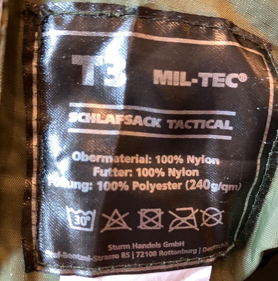 Schlafsack Mil-Tec T3- wie NEU in Berlin