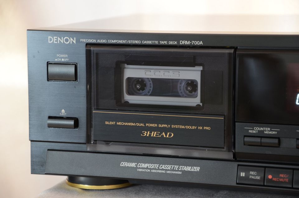 Denon DRM-700A Kassettendeck Schwarz in Glottertal