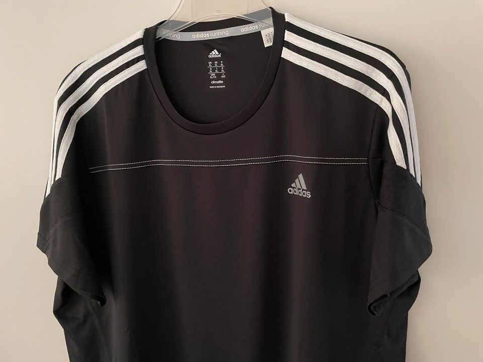 NEUw Adidas Herren Running Shirt Größe XL in Böblingen