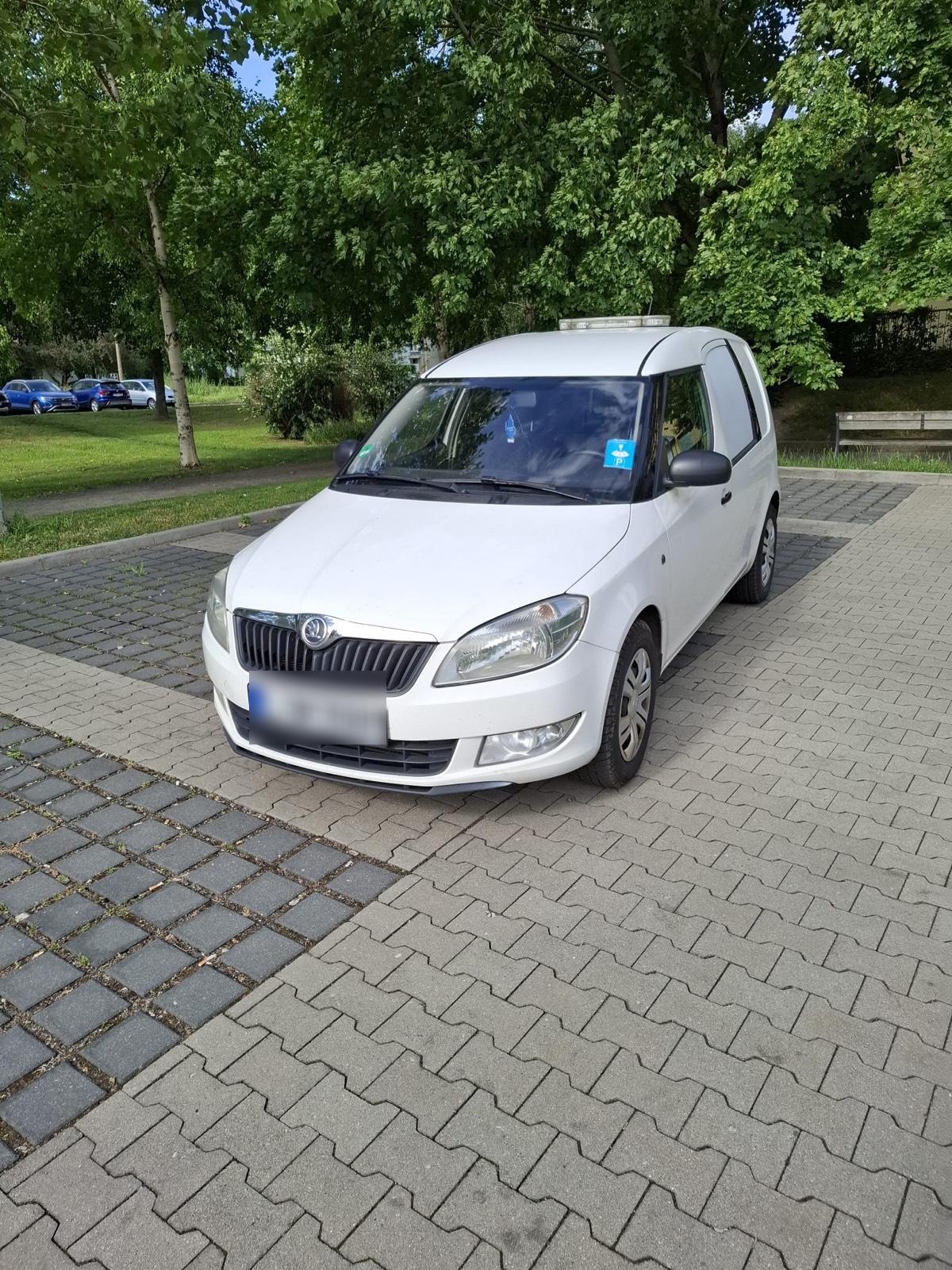 Abbildung des Autos Skoda Praktik 1,6 TDI