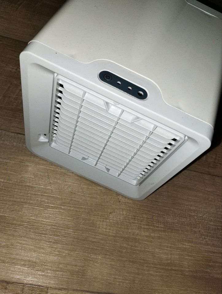 Micro USB kühler mit Wasser in Röderland