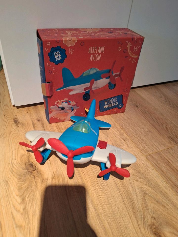 Spielzeug Flugzeug in Meßkirch