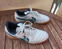 Nike Tiempo Fußballhallenschuhe Hallenschuhe Gr. 38 Baden-Württemberg - Filderstadt Vorschau