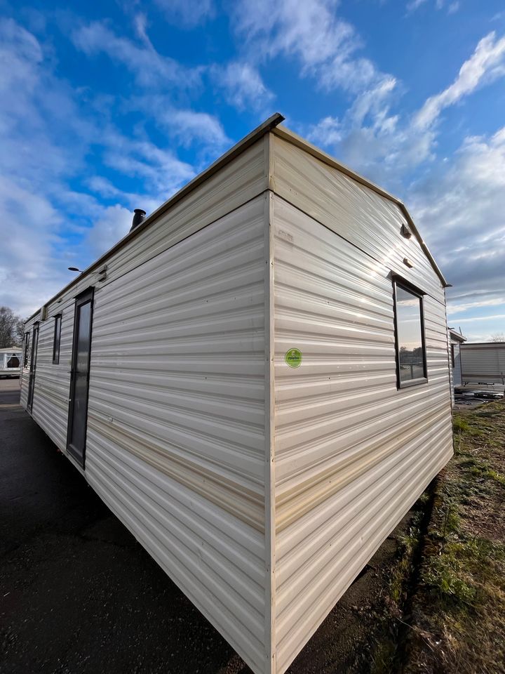 Mobilheim Wohnwagen 9.00x3.60 2 Schlafzimmer in Bad Bentheim