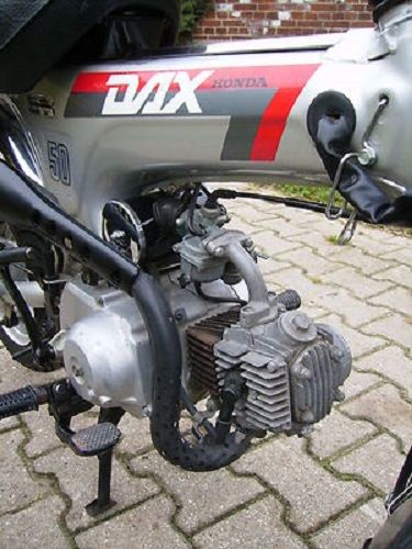 Honda Dax Monkey Charly PBR Gorilla und Replicas - *118 Schrauben in Werdohl