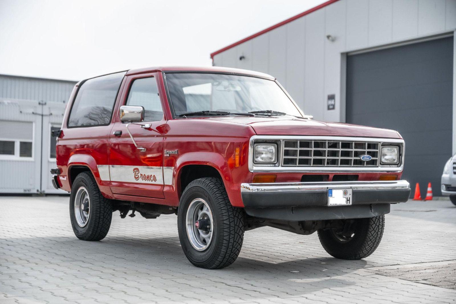 Abbildung des Autos Ford Bronco II mit H Ken…