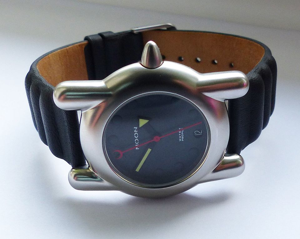 Noon Watch People Space Age Herren Armbanduhr in Top Zustand in Duisburg