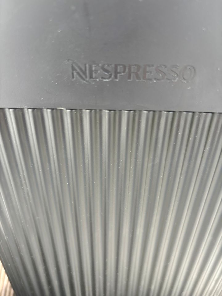 nespresso  Kapselrecycling Behælter in Perl