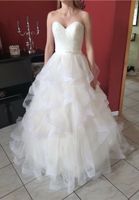 NEU Brautkleid Hochzeitskleid 34 Volants Herzausschnitt trägerlos Niedersachsen - Brome Vorschau