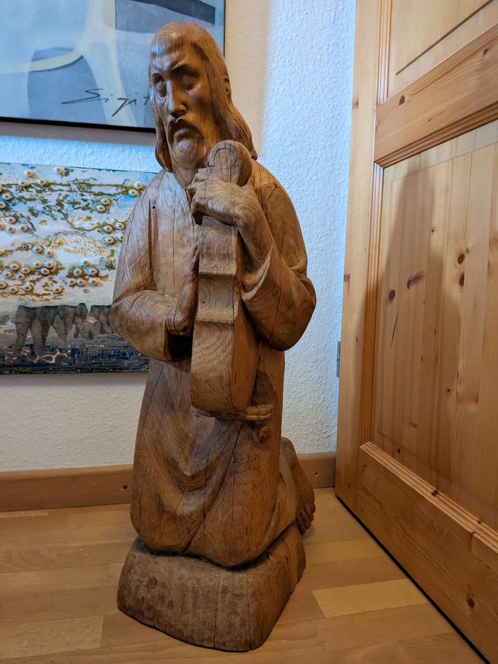 Holzskulptur Holzfigur Heiliger kniehend ca. 80 cm in Stuttgart