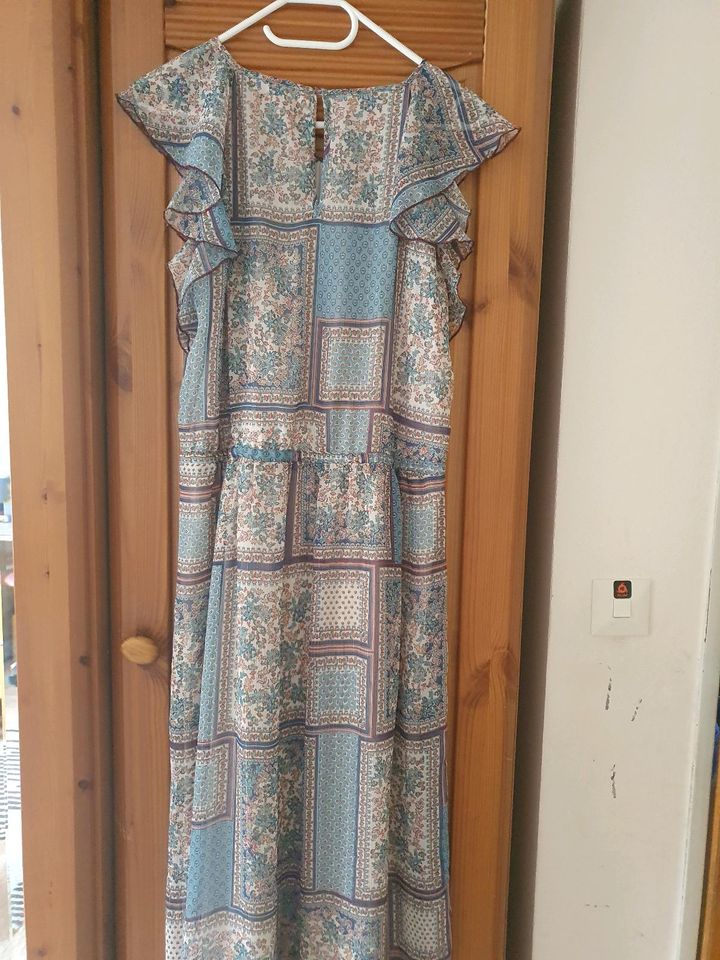 Esprit Kleid, Sommerkleid Größe M in Hohenfelde