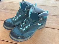 Wanderschuhe Quechua Größe 39 Baden-Württemberg - Esslingen Vorschau