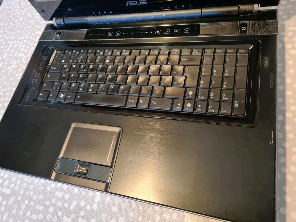 ASUS W90 Gamer Laptop*Defekt* in Berlin