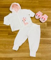 3-tlg. Mädchen Newborn Baby-Set Jacke & Hose & Schuhe „Giraffe“ München - Bogenhausen Vorschau