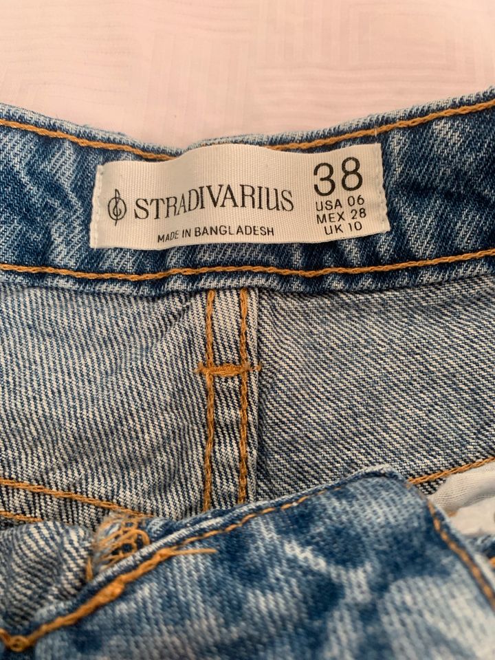 Damen jeans in Schwaikheim