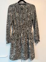 Sommerkleid Schlangenoptik Nordrhein-Westfalen - Geldern Vorschau