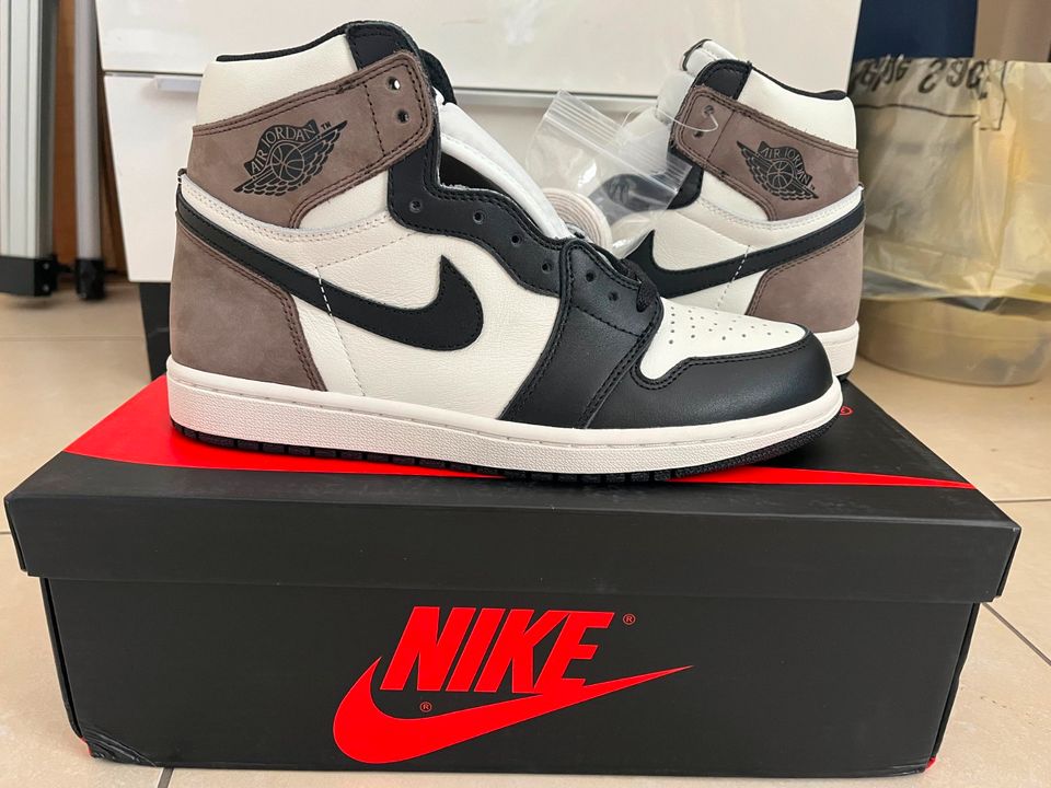 Jordan 1 Dark Mocha in der Größe EU: 42,5 in Hannover