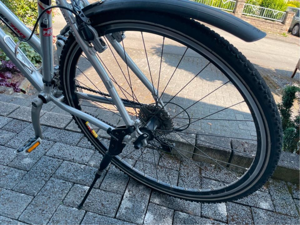 Damenfahrrad LAKES in Königswinter