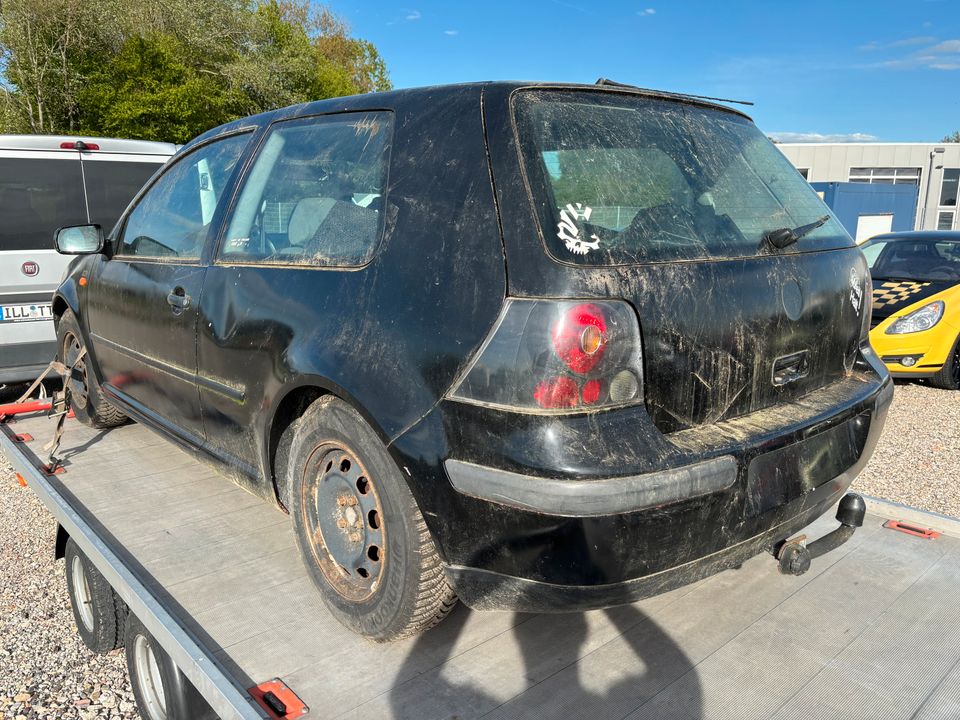 Volkswagen Golf 1.4 3-Türer *Motorschaden* in Bellenberg