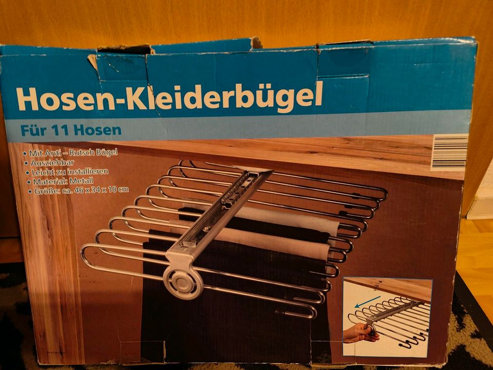 Hosen Kleiderbügel neu in Zschopau