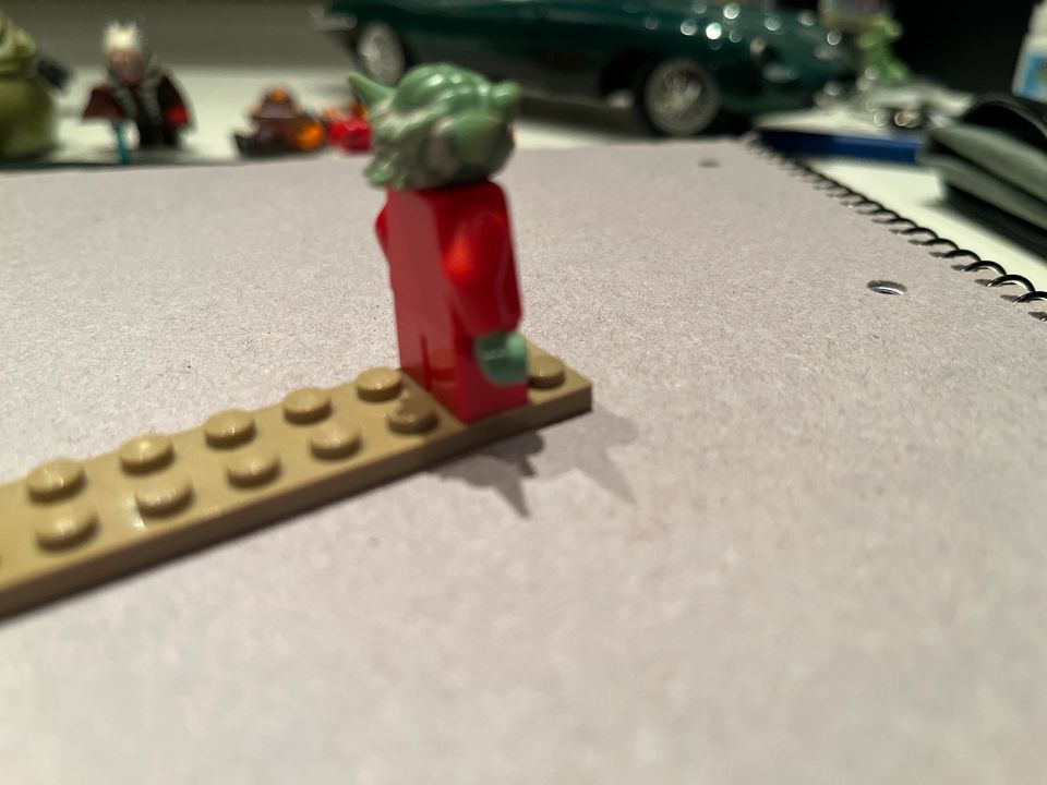 Weihnachts Meister Yoda (Lego) in Essen