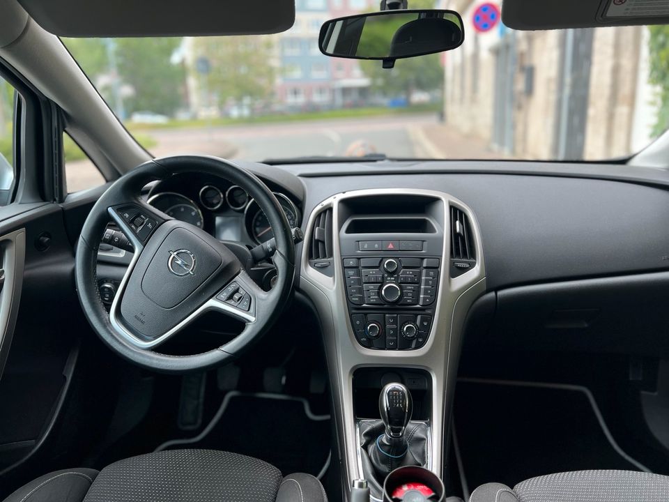 Opel Astra Sports Tourer 1.7 Diesel in Erfurt