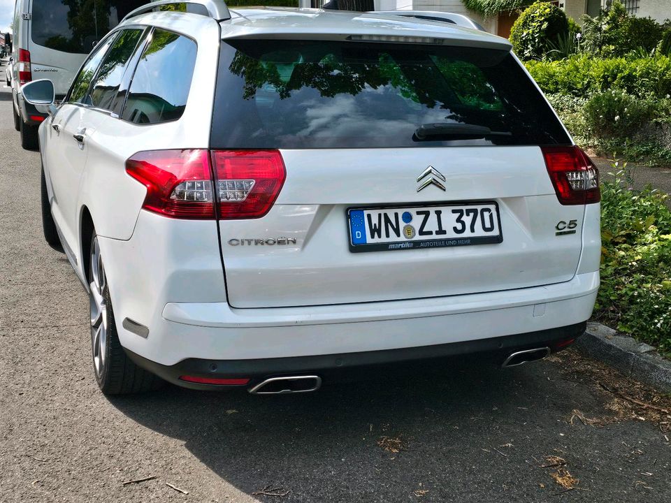 Citroen C5 Tourer V6 240 PS Biturbo Automatik Massage luftfahrwer in Fellbach