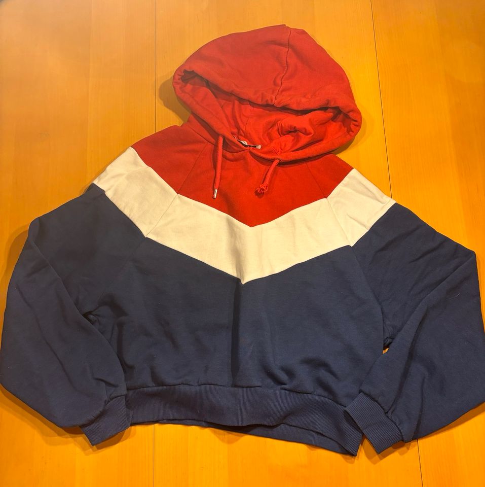 4 Pullover (Levi’s, Champion, FB Sister, Esprit) in Größe XS in Sulzfeld im Grabfeld