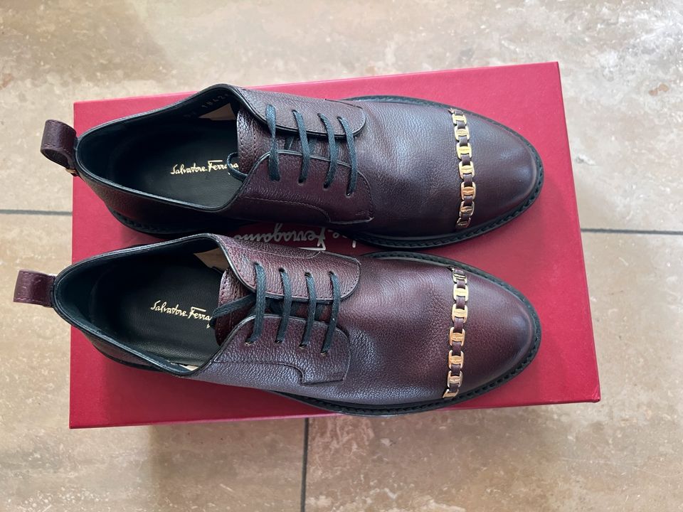 Bootsschuhe Salvatore Ferragamo Gr.37 (IT 6,5) neuwertig in Wiehl