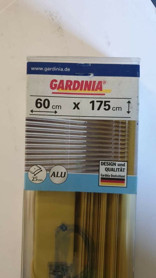 (RD) Aluminium Jalousie Gardinia Vanille / Weiß / Silber v Größen in Zeitz