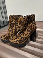 Leo-Stiefeletten mit Absatz Gr. 36 Brandenburg - Schönefeld Vorschau