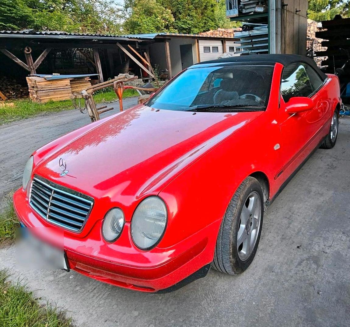 Abbildung des Autos Mercedes CLK 200