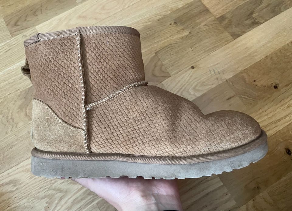 Original UGG W Classic Mini Damen Boots braun gefüttert EU39 in Köln