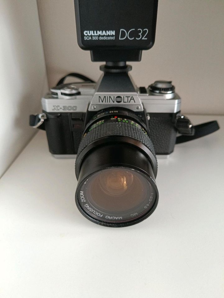 Minolta X-300 Spiegelreflex Kamera mit Tasche in Iserlohn