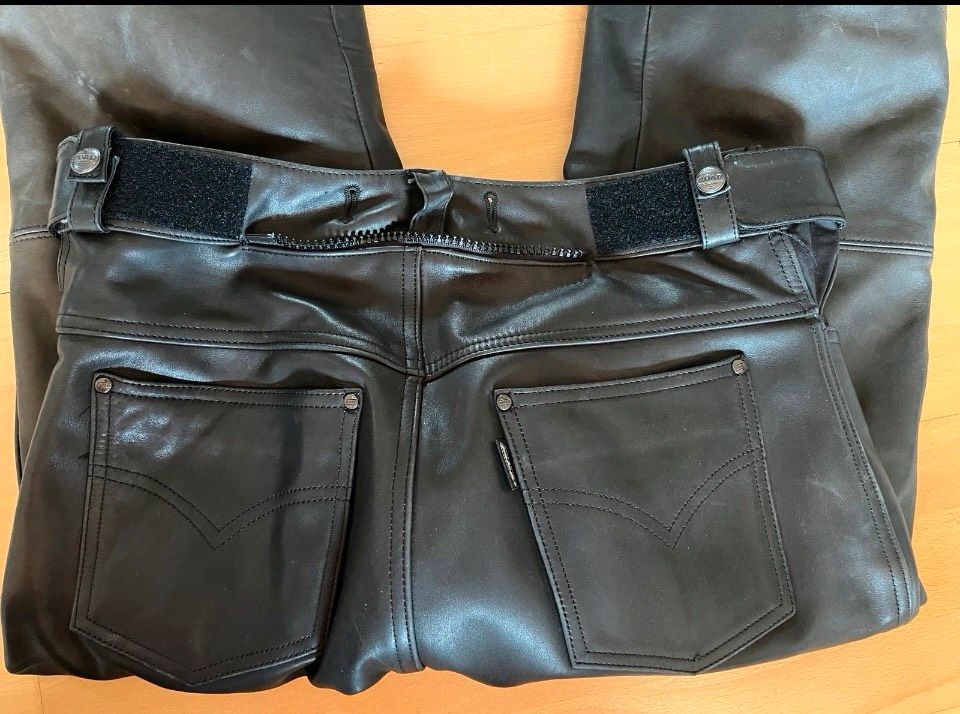 Damen Motorrad Lederhose in Dänischenhagen