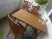 Tisch mit 2 Stühlen braun aus Holz Nordrhein-Westfalen - Neukirchen-Vluyn Vorschau