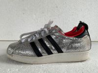 Adidas Superstar Turnschuhe silber Größe 37 1/3 Nürnberg (Mittelfr) - Oststadt Vorschau