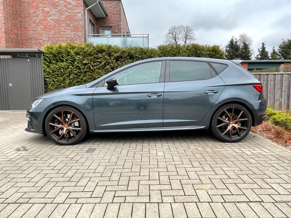 Seat Leon 2.0 TSI OPF DSG Cupra Edition Carbon LED Spolier in Bardowick