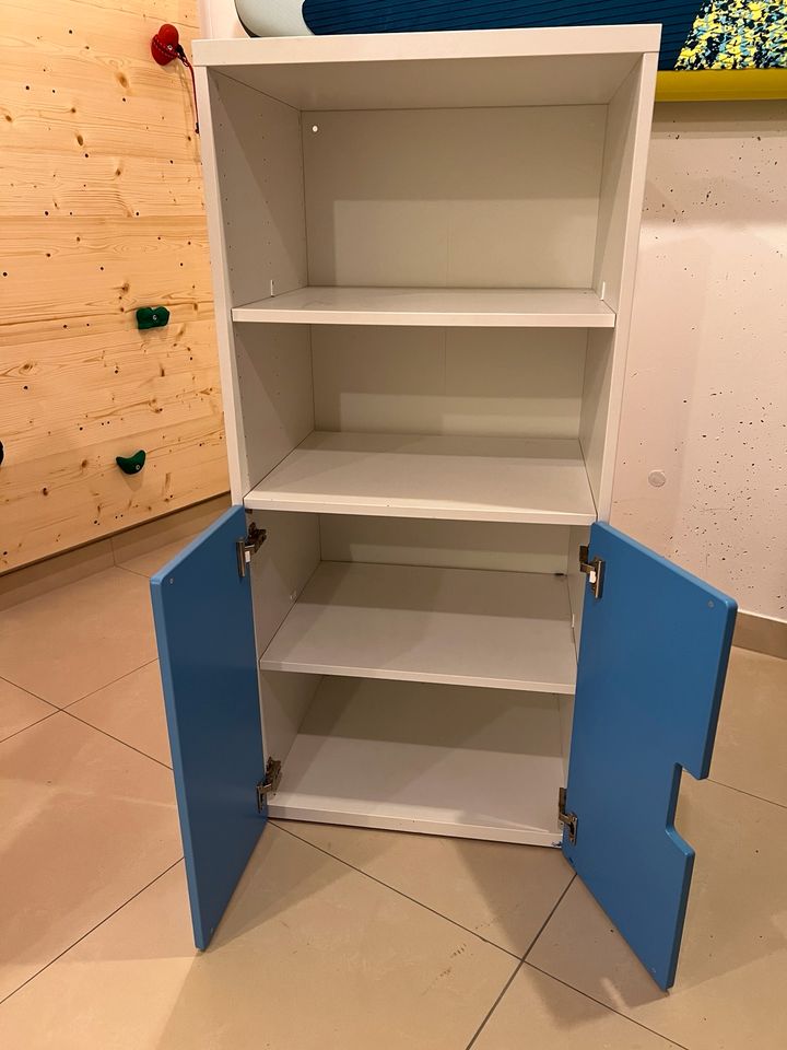 Ikea Kinderschrank blau in Königsdorf