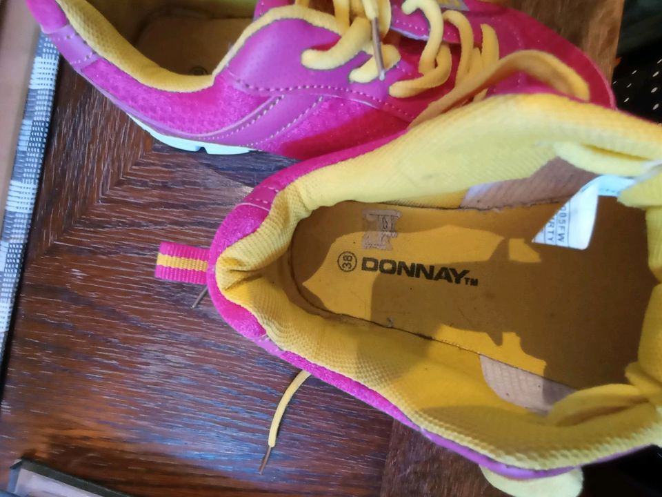 Sportschuhe von Donnay, Gr. 38 in Ramstein-Miesenbach