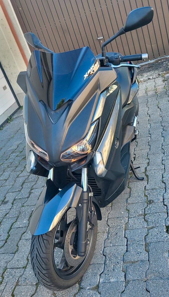 Yamaha xmax 250, TÜV neu, Akrapovic in Konstanz