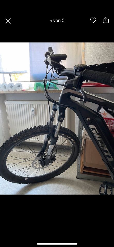 Damen E Bike Giant Dirt E 27,5 Zoll Mountainbike in Hallstadt