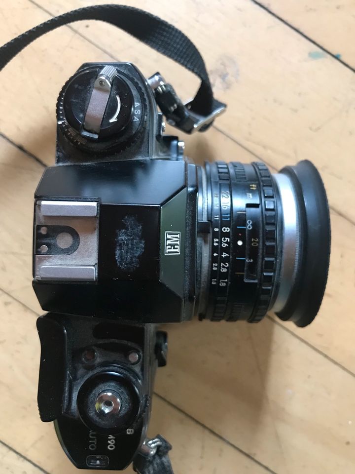 Analoge Spiegelreflexkamera Nikon in Lauterbach (Hessen)