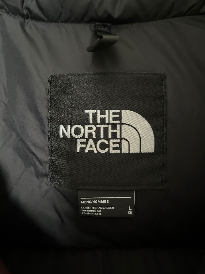 The North Face 1996 Retro Nuptse Daunenjacke in Berlin