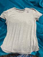 Adidas T-Shirt Größe 40-42 Bayern - Roth Vorschau