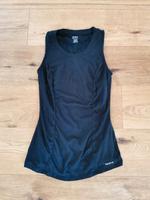 Neuwertiges Reebok Sporttop Gr XS Top Shapewear Kompression Niedersachsen - Königslutter am Elm Vorschau